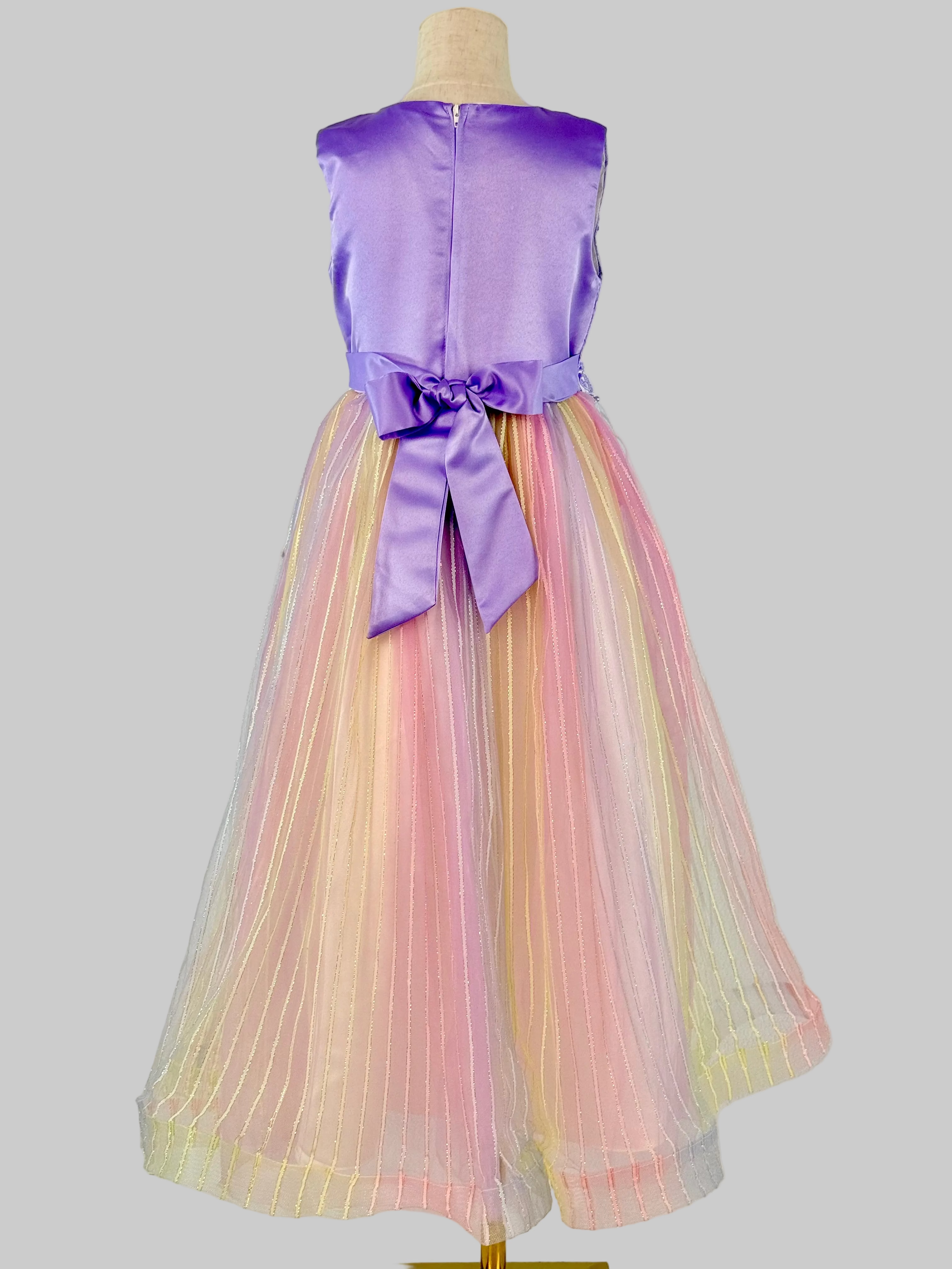 Back view of purple tulle lace girls party dress, suitable for  birthdays, flower girls, photo shoots, formal occasions