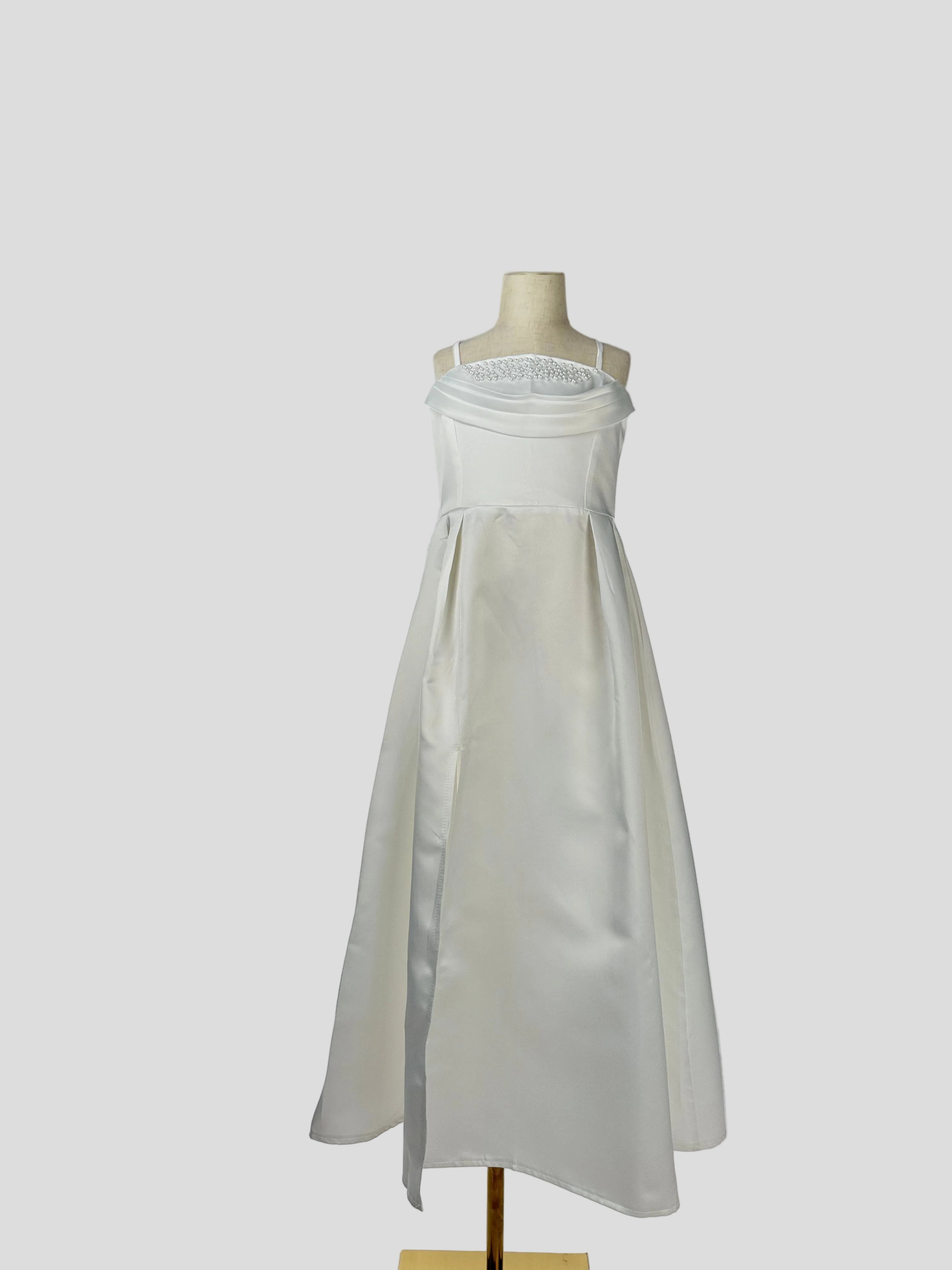 Front view of white girls party dress, suitable for flower girls, birthdays, weddings, holy communion or graduation
